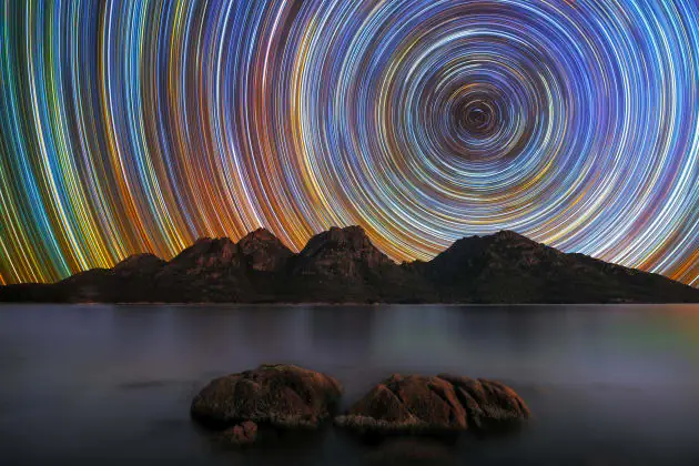 How to Create Striking Star Trail Photo Effects in Post-Processing